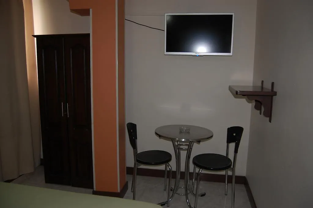 Bugatier Apartahotel Cali Colombia