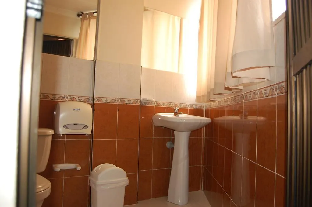 Bugatier Apartahotel Cali
